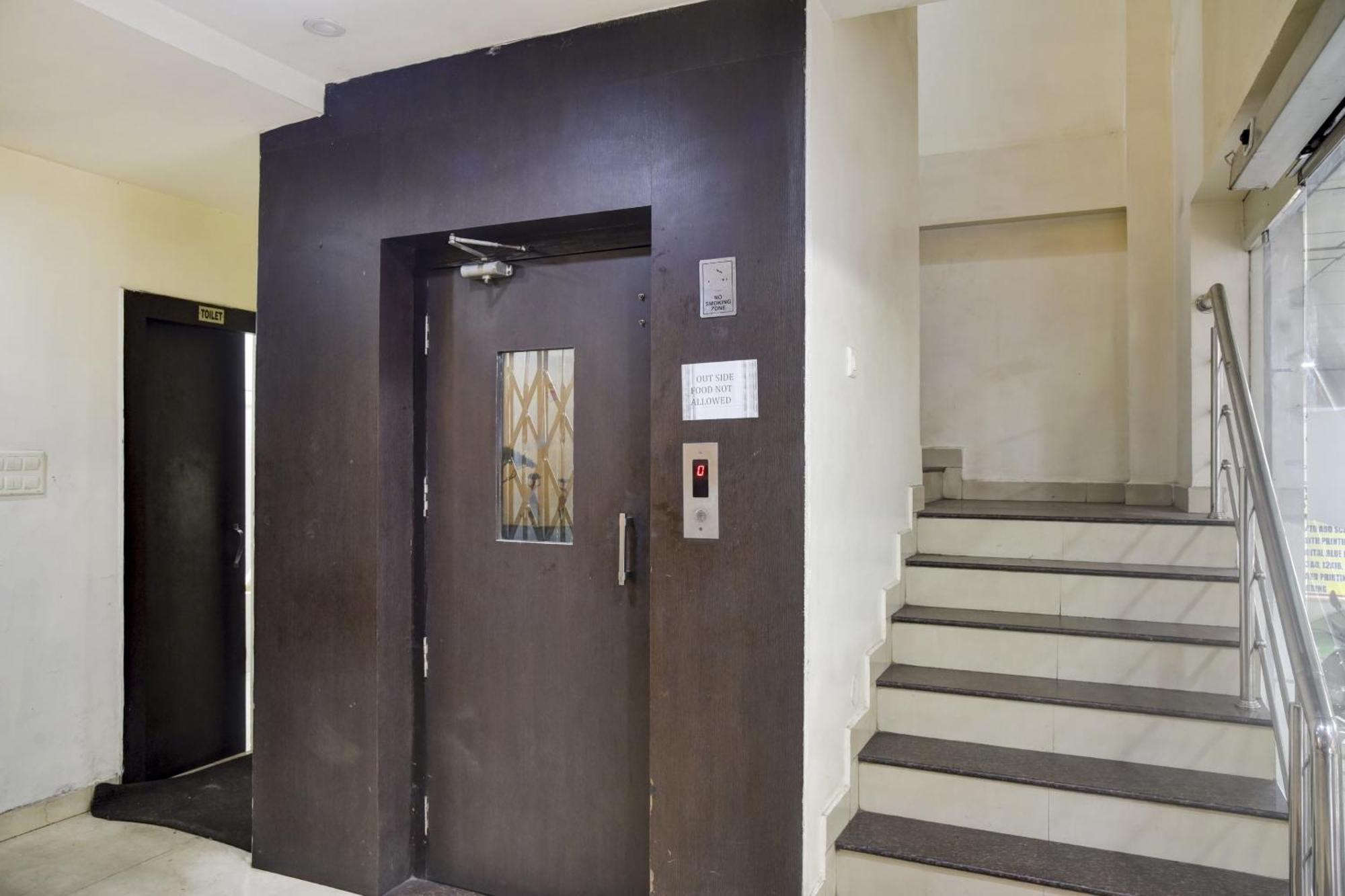 Hotel O Aditya Palace 博帕尔 外观 照片